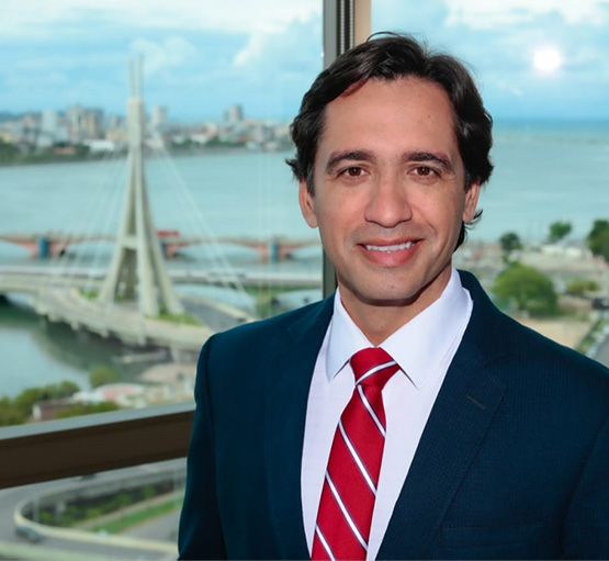 Ortopedista Carlos Romeiro